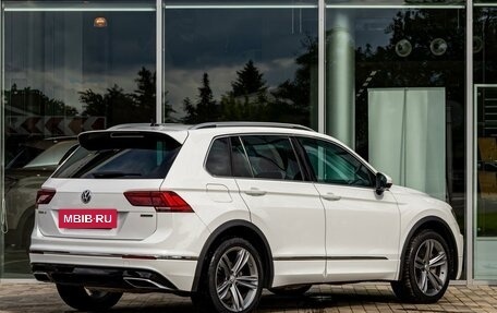 Volkswagen Tiguan II, 2020 год, 3 095 000 рублей, 6 фотография