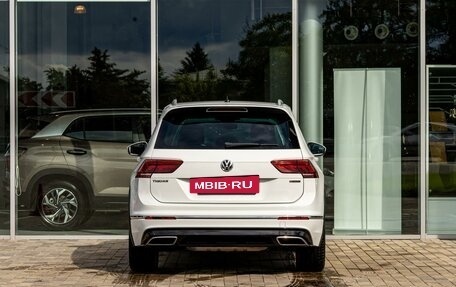 Volkswagen Tiguan II, 2020 год, 3 095 000 рублей, 5 фотография