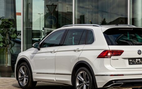 Volkswagen Tiguan II, 2020 год, 3 095 000 рублей, 8 фотография