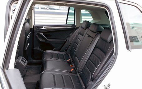 Volkswagen Tiguan II, 2020 год, 3 095 000 рублей, 18 фотография