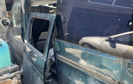 Mazda Bongo Friendee i рестайлинг, 1997 год, 150 000 рублей, 4 фотография