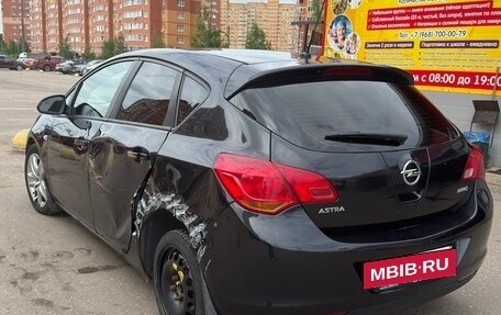 Opel Astra J, 2011 год, 380 000 рублей, 4 фотография