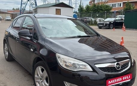 Opel Astra J, 2011 год, 380 000 рублей, 2 фотография