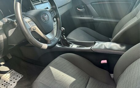 Toyota Avensis III рестайлинг, 2010 год, 895 000 рублей, 15 фотография