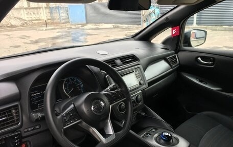 Nissan Leaf II, 2019 год, 1 950 000 рублей, 6 фотография
