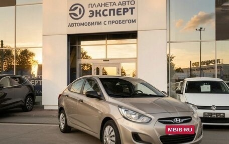 Hyundai Solaris II рестайлинг, 2013 год, 890 000 рублей, 2 фотография