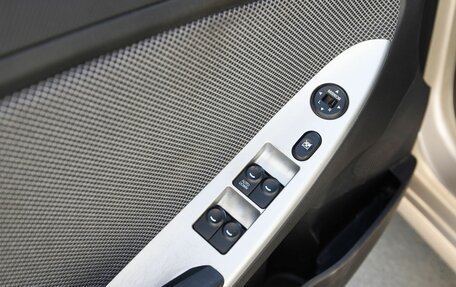 Hyundai Solaris II рестайлинг, 2013 год, 890 000 рублей, 11 фотография