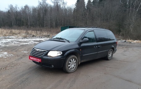 Chrysler Voyager IV, 2007 год, 1 700 000 рублей, 2 фотография