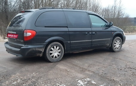 Chrysler Voyager IV, 2007 год, 1 700 000 рублей, 3 фотография