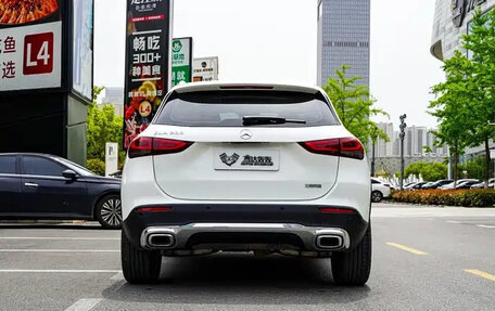 Mercedes-Benz GLA, 2022 год, 2 330 000 рублей, 6 фотография