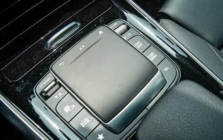 Mercedes-Benz GLA, 2022 год, 2 330 000 рублей, 12 фотография