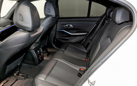 BMW 3 серия, 2021 год, 3 900 000 рублей, 11 фотография