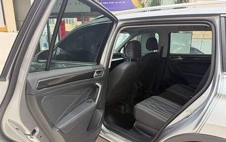 Volkswagen Tiguan II, 2022 год, 2 365 000 рублей, 22 фотография