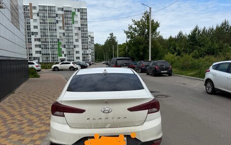 Hyundai Elantra VI рестайлинг, 2020 год, 840 000 рублей, 1 фотография