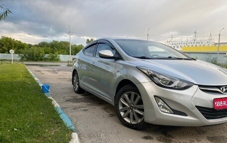 Hyundai Elantra V, 2013 год, 950 000 рублей, 1 фотография