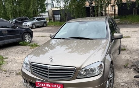 Mercedes-Benz C-Класс, 2008 год, 600 000 рублей, 1 фотография