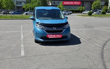 Honda Freed II, 2016 год, 1 490 000 рублей, 2 фотография