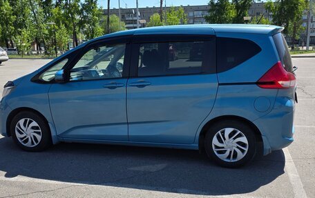 Honda Freed II, 2016 год, 1 490 000 рублей, 5 фотография