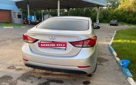 Hyundai Elantra V, 2013 год, 950 000 рублей, 4 фотография