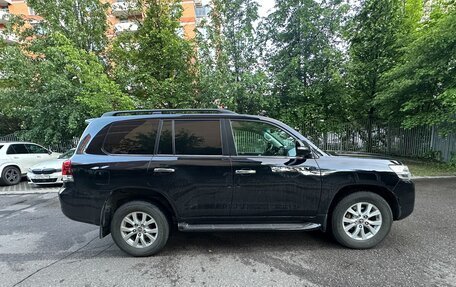 Toyota Land Cruiser 200, 2018 год, 6 500 000 рублей, 3 фотография