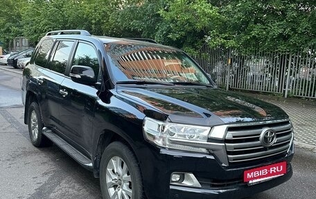 Toyota Land Cruiser 200, 2018 год, 6 500 000 рублей, 5 фотография