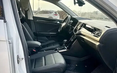 Volkswagen T-Roc I, 2022 год, 1 720 000 рублей, 12 фотография