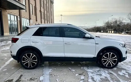 Volkswagen T-Roc I, 2022 год, 1 720 000 рублей, 4 фотография