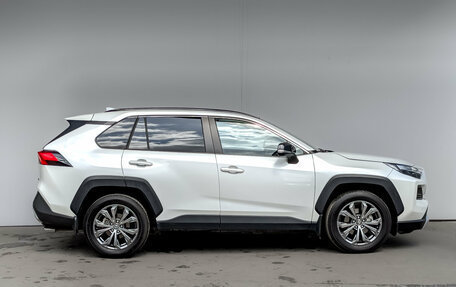 Toyota RAV4, 2024 год, 3 950 000 рублей, 4 фотография