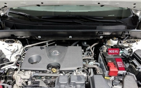 Toyota RAV4, 2024 год, 3 950 000 рублей, 9 фотография