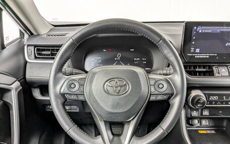Toyota RAV4, 2024 год, 3 950 000 рублей, 22 фотография