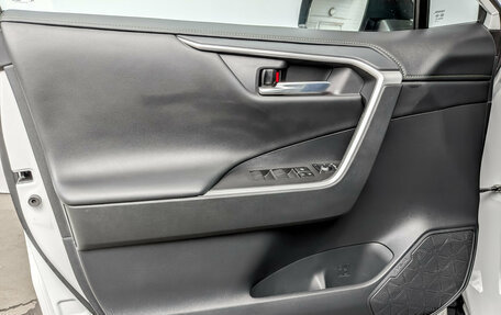 Toyota RAV4, 2024 год, 3 950 000 рублей, 19 фотография