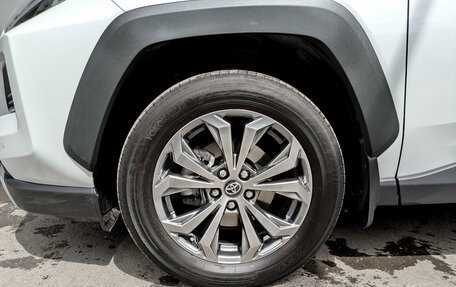 Toyota RAV4, 2024 год, 3 950 000 рублей, 18 фотография