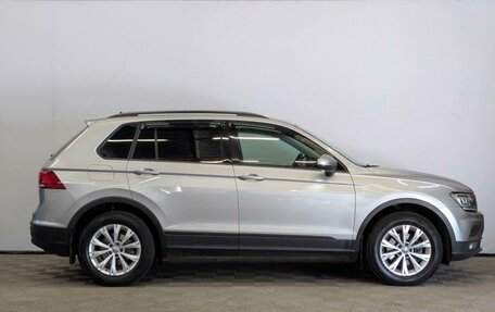 Volkswagen Tiguan II, 2020 год, 2 600 000 рублей, 4 фотография