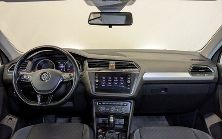 Volkswagen Tiguan II, 2020 год, 2 600 000 рублей, 14 фотография