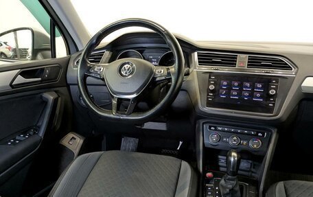 Volkswagen Tiguan II, 2020 год, 2 600 000 рублей, 25 фотография