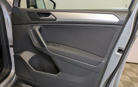 Volkswagen Tiguan II, 2020 год, 2 600 000 рублей, 23 фотография
