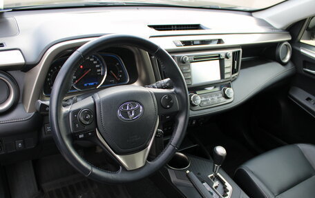 Toyota RAV4, 2014 год, 2 175 000 рублей, 10 фотография