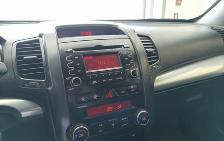 KIA Sorento II рестайлинг, 2011 год, 1 370 000 рублей, 11 фотография