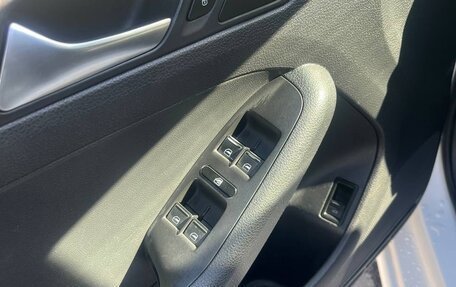 Volkswagen Jetta VI, 2014 год, 1 200 000 рублей, 12 фотография