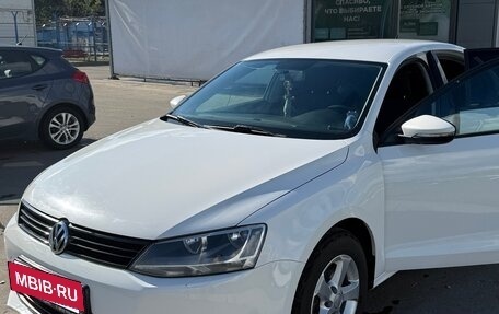 Volkswagen Jetta VI, 2014 год, 1 200 000 рублей, 4 фотография