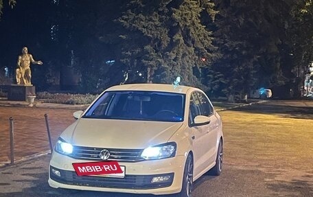 Volkswagen Polo VI (EU Market), 2018 год, 1 350 000 рублей, 24 фотография