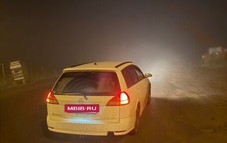 Nissan Wingroad III, 2001 год, 360 000 рублей, 2 фотография