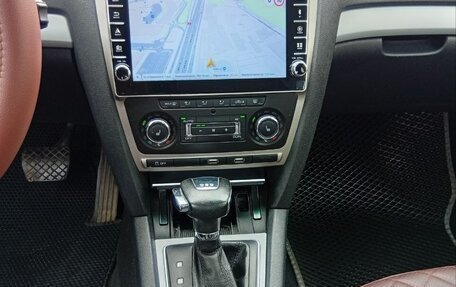 Skoda Octavia, 2011 год, 1 100 000 рублей, 24 фотография