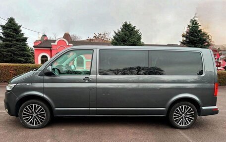 Volkswagen Caravelle T6 рестайлинг, 2022 год, 3 500 000 рублей, 8 фотография
