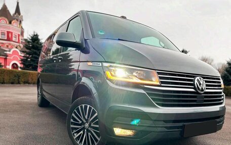 Volkswagen Caravelle T6 рестайлинг, 2022 год, 3 500 000 рублей, 4 фотография