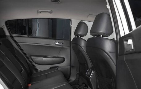 KIA Sportage IV рестайлинг, 2017 год, 2 080 000 рублей, 9 фотография