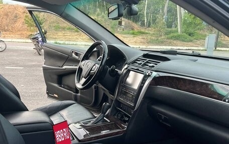 Toyota Camry, 2016 год, 1 880 000 рублей, 10 фотография