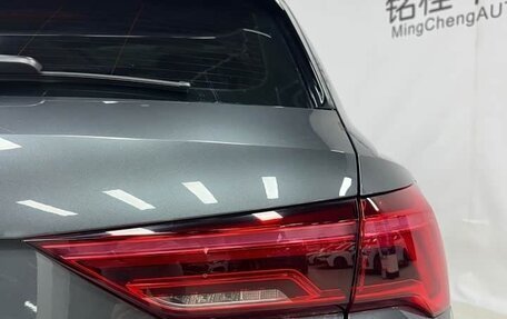 Audi Q3, 2022 год, 2 100 000 рублей, 10 фотография