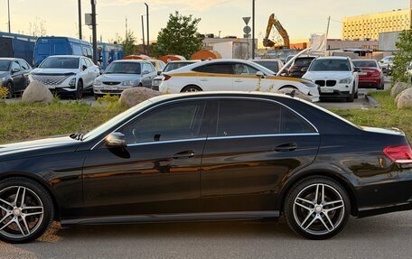 Mercedes-Benz E-Класс, 2015 год, 2 600 000 рублей, 5 фотография
