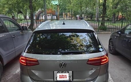 Volkswagen Passat B8 рестайлинг, 2015 год, 1 690 000 рублей, 8 фотография